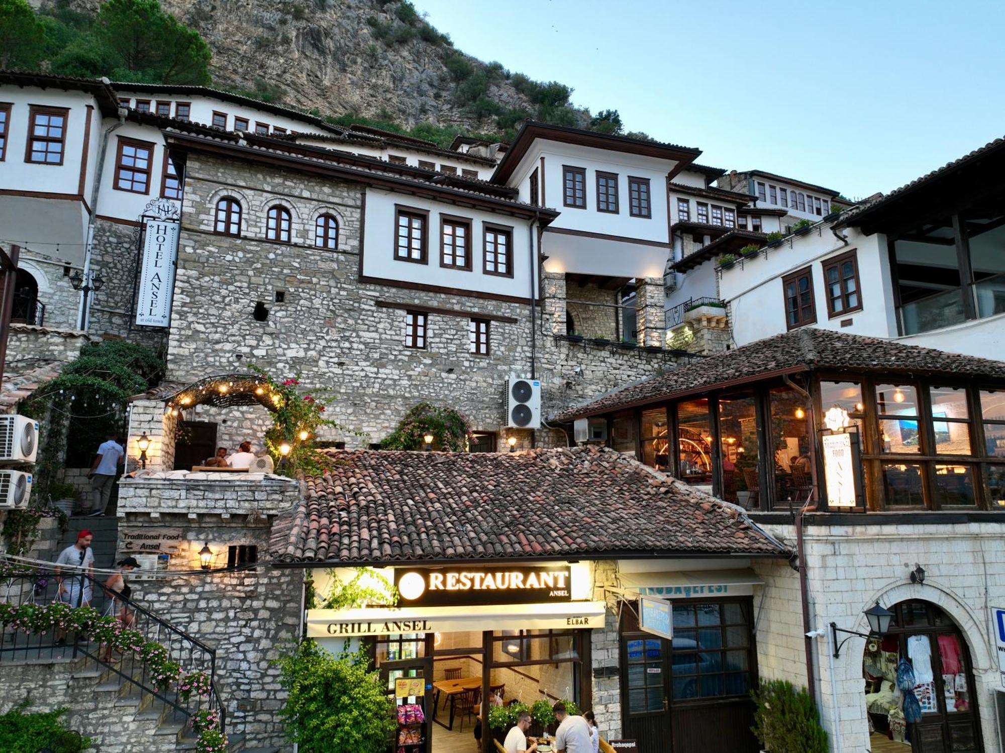 Hotel Ansel *