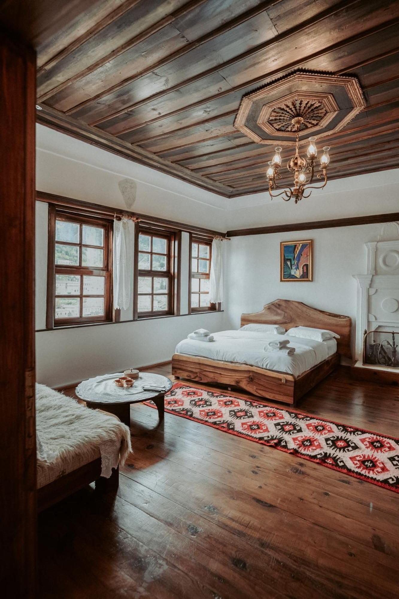 Ansel Hotel *
