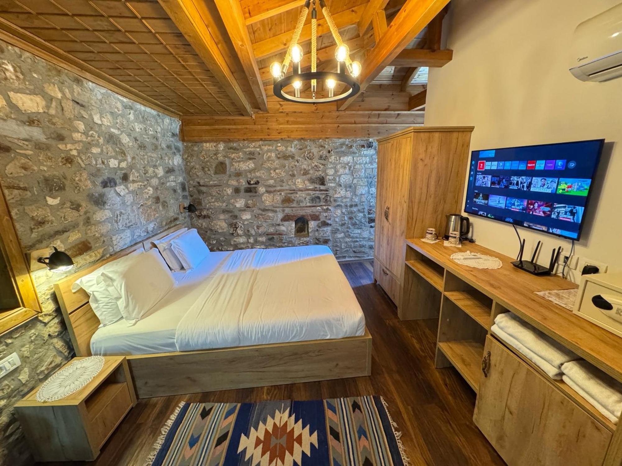Hotel Ansel *
