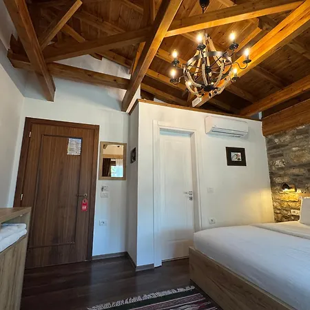 Hotel Ansel Berat Exterior photo
